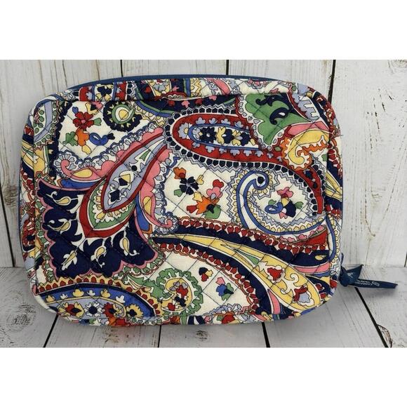 Vera Bradley Cord Organizer Tech Case Harbor Paisley 8x6x1.5 - Picture 2 of 6
